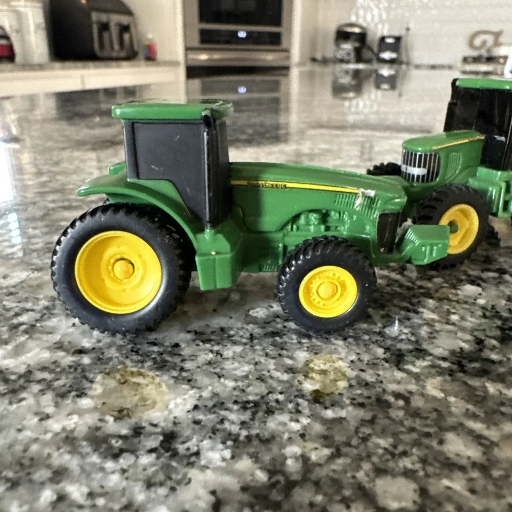 ERTL JOHN DEERE 8520 6400/6402 Tractors 1/64 Plastic Metal Used Toy 2 For 1‎